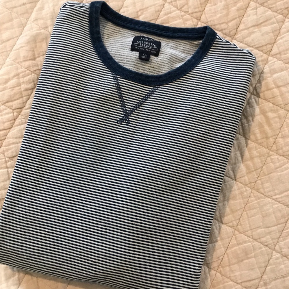 🚤J CREW Lightweight Sweatshirt